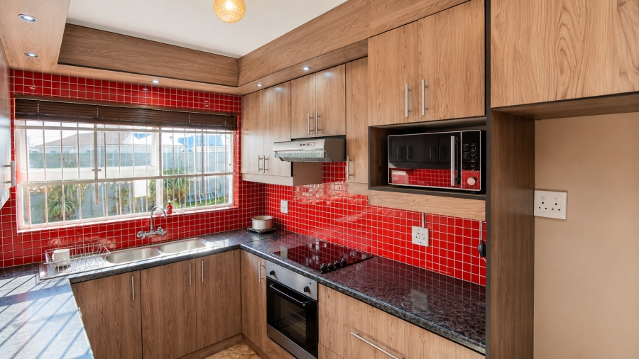 4 Bedroom Property for Sale in Windsor Park Estate Western Cape